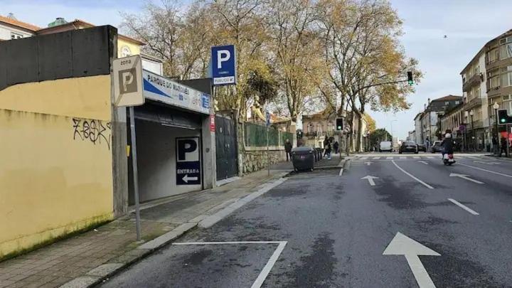 Downtown With Parking Next To Subway Apartment
